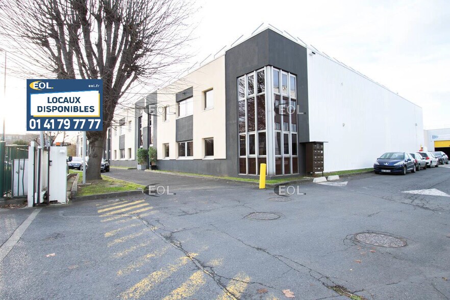 Light Industrial in Gennevilliers to rent - Building Photo - Image 1 of 12