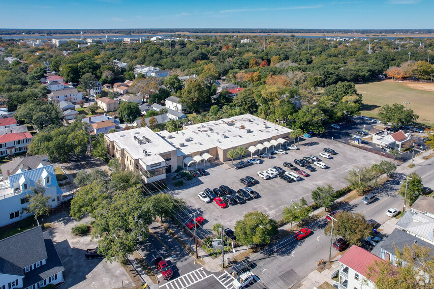 635 Rutledge Ave, Charleston, SC for rent - Primary Photo - Image 1 of 13