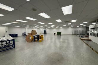 12-14 Boundary Rd, Haverhill to rent Interior Photo- Image 2 of 4