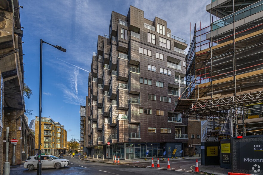 57-59 Great Suffolk St, London to rent - Building Photo - Image 2 of 2
