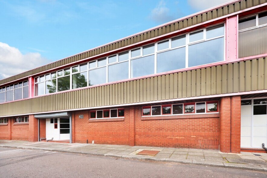 24-36 Hawbank Rd, East Kilbride to rent - Building Photo - Image 1 of 4