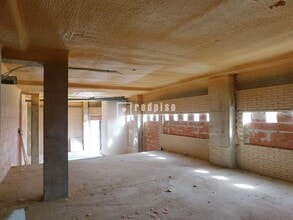 Retail in Madrid, Madrid to rent Interior Photo- Image 2 of 6