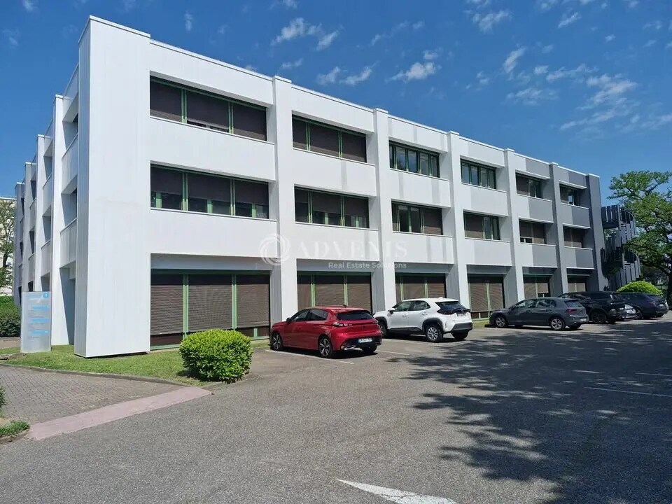 Location Bureaux 183 m² - Photo 1