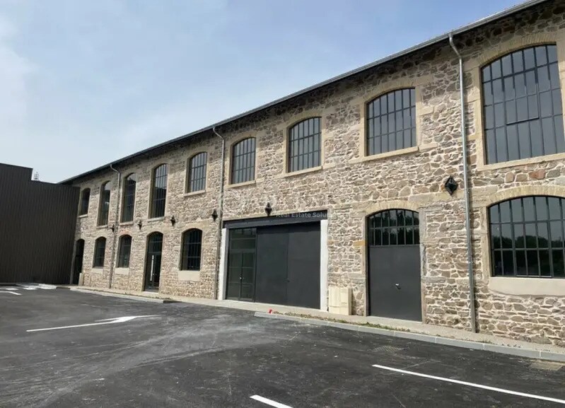 Light Industrial in Chaponost for sale - Building Photo - Image 3 of 8