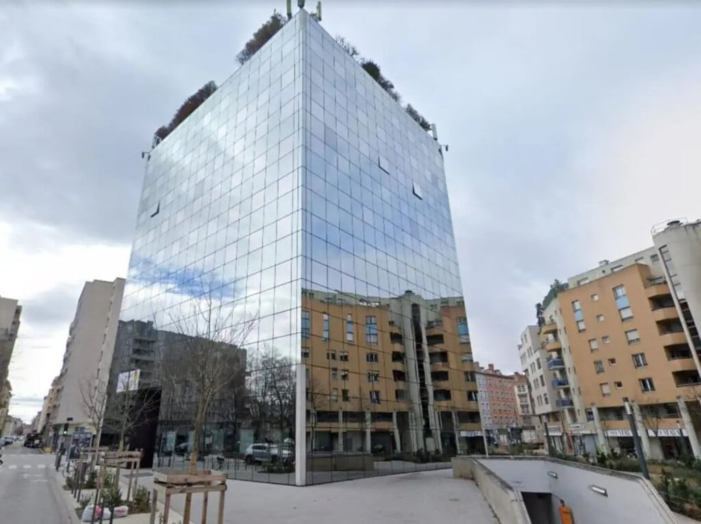 Location Bureaux 461 m² - Photo 1