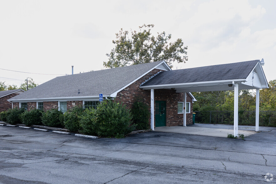 710 Cornersville Rd, Lewisburg, TN for rent - Primary Photo - Image 1 of 1