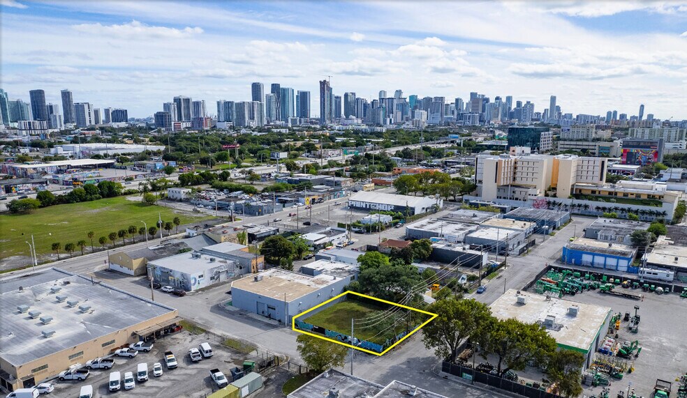 756 NW 25th St, Miami, FL for sale - Building Photo - Image 1 of 1