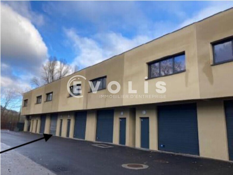 Office in Fleurieu-sur-Saône to rent - Building Photo - Image 2 of 7