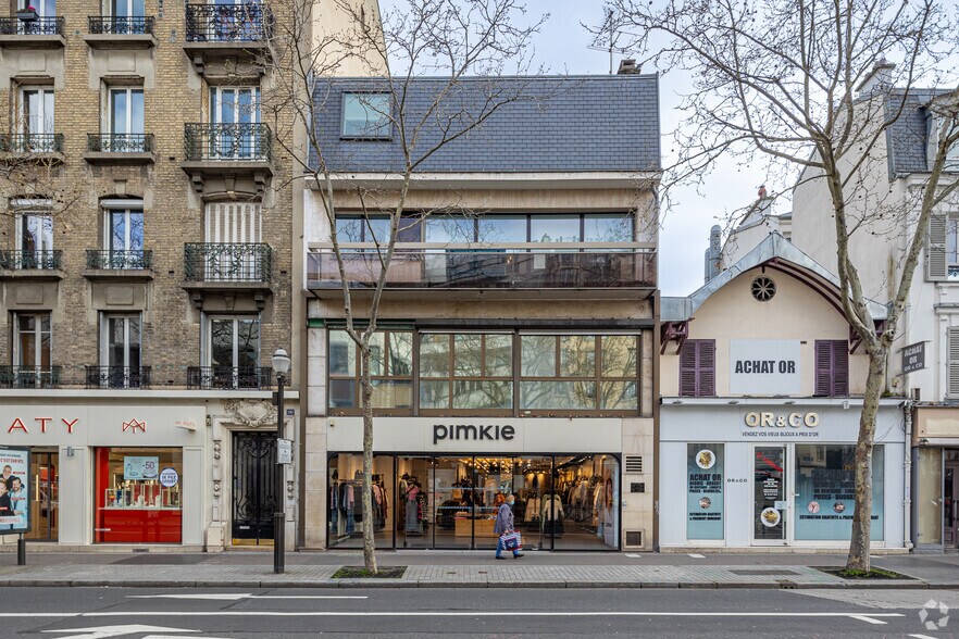 Avenue Victor Hugo, Boulogne-Billancourt to rent - Building Photo - Image 2 of 5