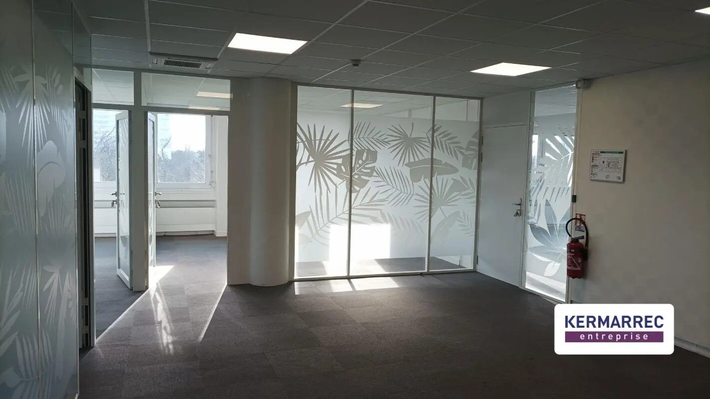 Office in Nantes to rent Building Photo- Image 1 of 8