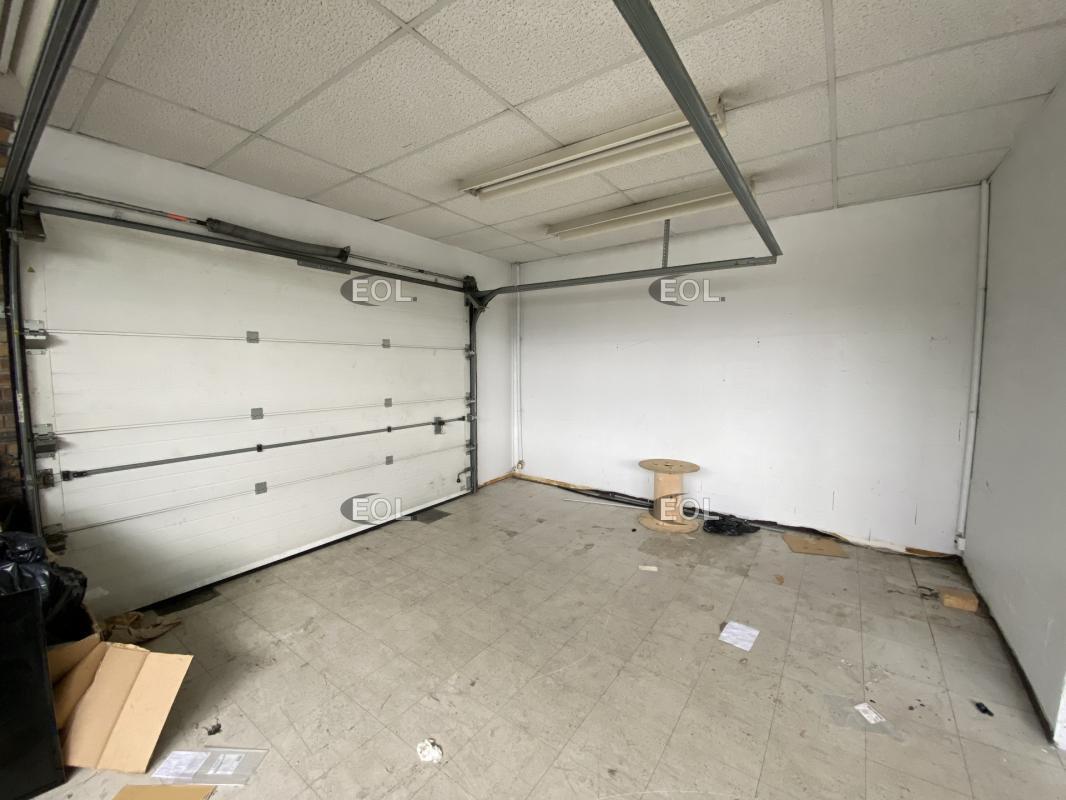 Light Industrial in Les Ulis to rent Interior Photo- Image 1 of 6