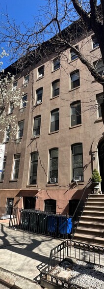 133 E 35th St, New York, NY for sale - Building Photo - Image 1 of 30