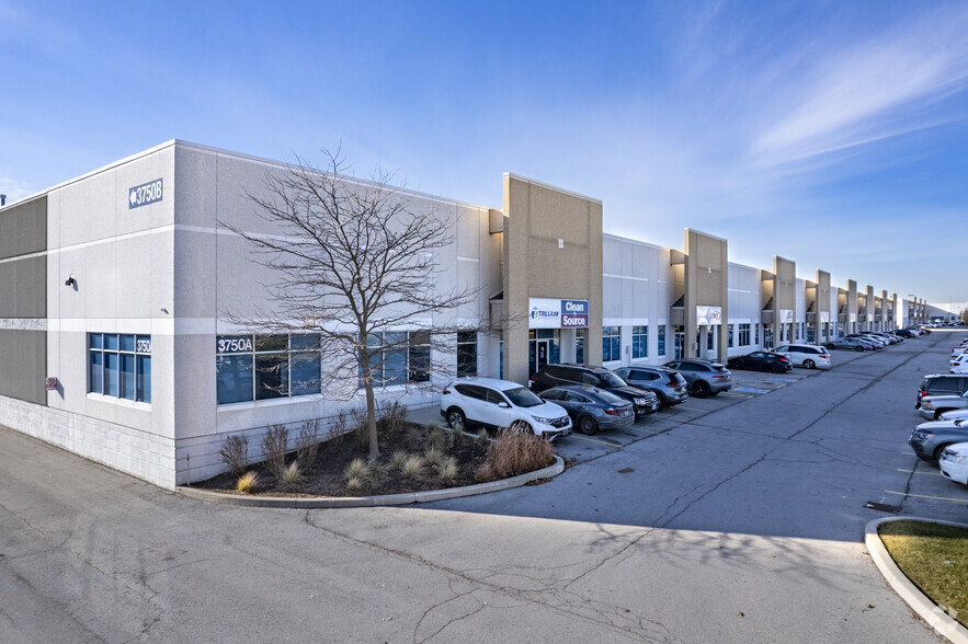 3750A Laird Rd, Mississauga, ON for rent - Primary Photo - Image 1 of 2