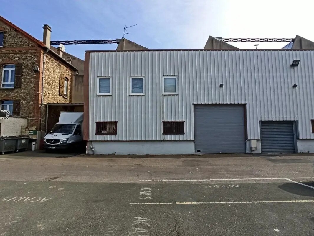Light Industrial in Argenteuil to rent Building Photo- Image 1 of 9