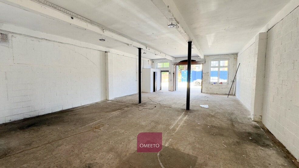 92 Meadow Road, Nottingham to rent - Building Photo - Image 3 of 3