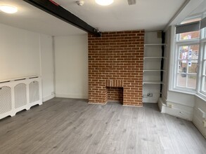 5A The Dell, Bishop's Stortford for rent Interior Photo- Image 1 of 6