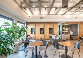 309 E Paces Ferry Rd NE, Atlanta, GA to rent Interior Photo- Image 2 of 14