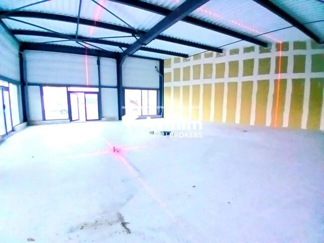 Location Commerce 137 m²