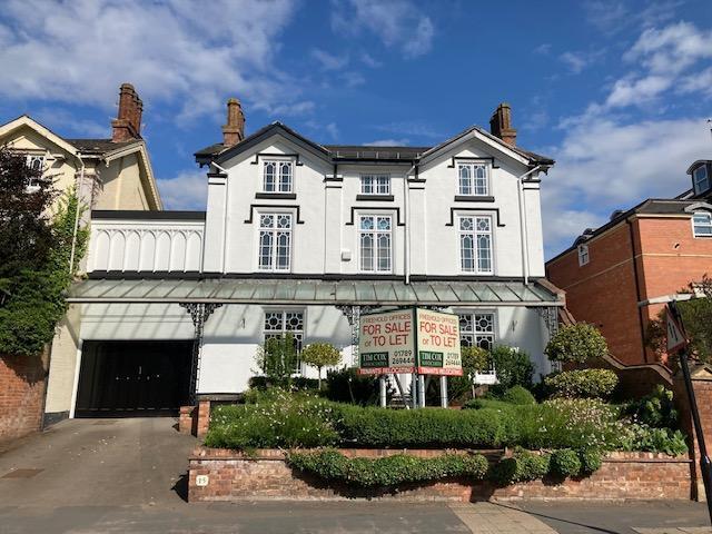 15 Warwick Rd, Stratford Upon Avon to rent Building Photo- Image 1 of 11