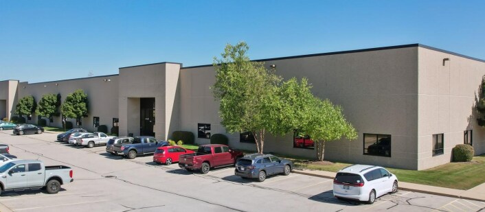 1920-1970 S Calhoun Rd, New Berlin, WI to rent Primary Photo- Image 1 of 8