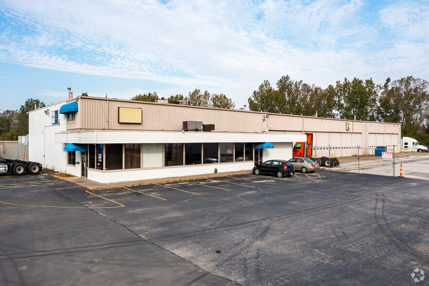 1125 E Alexis Rd, Toledo, OH for sale - Primary Photo - Image 1 of 6