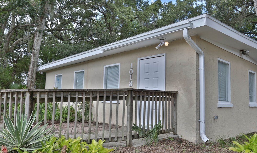 1013 Park Ct, Safety Harbor 34695 UK