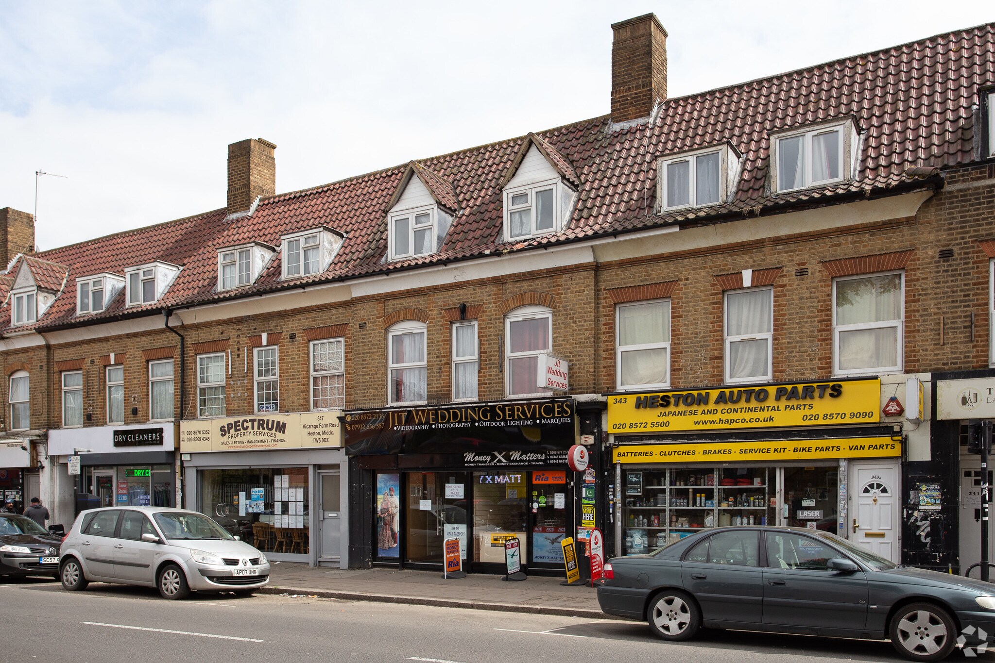 345 Vicarage Farm Rd, Hounslow for sale Primary Photo- Image 1 of 1