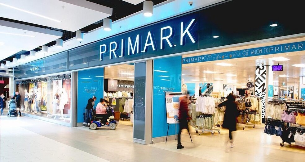 Newland Walk, Northampton to rent - Building Photo - Image 2 of 8