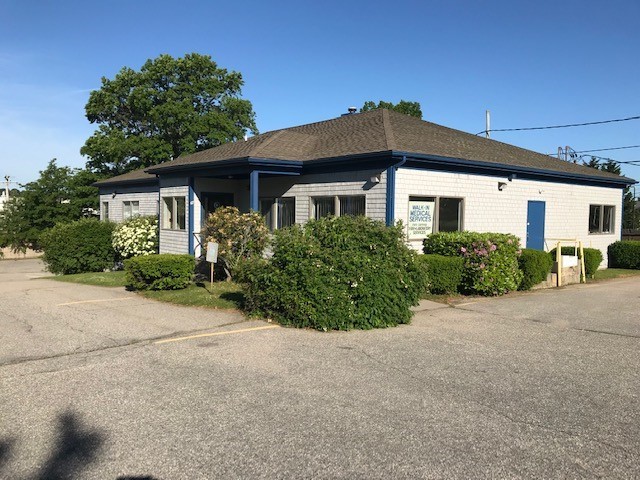 67 Valley Rd, Middletown, RI for sale - Building Photo - Image 1 of 1