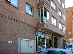 Retail in Ávila, Ávila to rent Interior Photo- Image 1 of 2