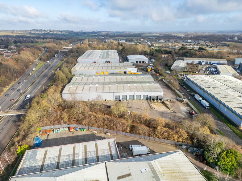 Ravens Way, Northampton to rent - Building Photo - Image 2 of 13