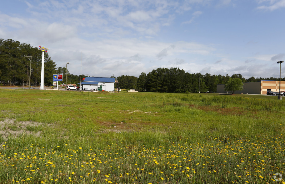 1072 NC Hwy 20, Saint Pauls, NC for sale - Primary Photo - Image 1 of 1