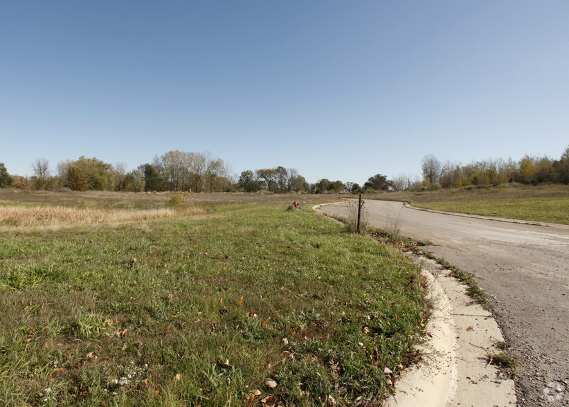 Ten Mile & Dixboro Rd, South Lyon, MI for sale - Building Photo - Image 1 of 1