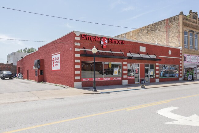 More details for 140 E Main St, Pawhuska, OK - Retail for Sale