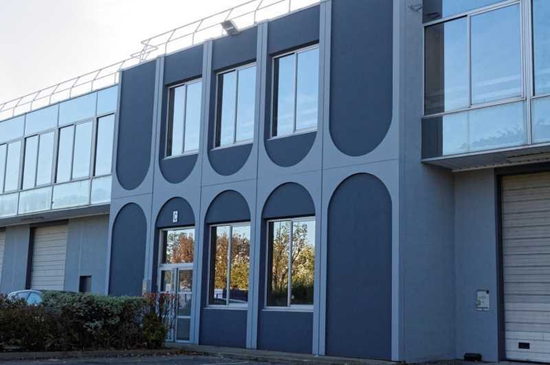 Industrial in Saint-Denis to rent - Building Photo - Image 2 of 10
