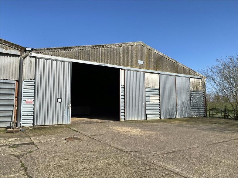 Newton, Kettering to rent - Building Photo - Image 2 of 5