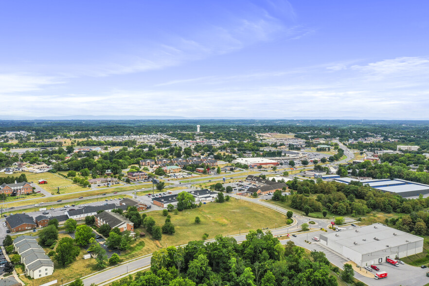 Lutz Ave, Martinsburg, WV for sale - Building Photo - Image 1 of 33