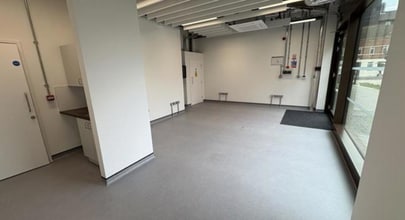 142 Thessaly Rd, London to rent Interior Photo- Image 1 of 3