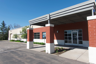 1200-1212 Red Fox Rd, Arden Hills, MN for rent Building Photo- Image 1 of 16