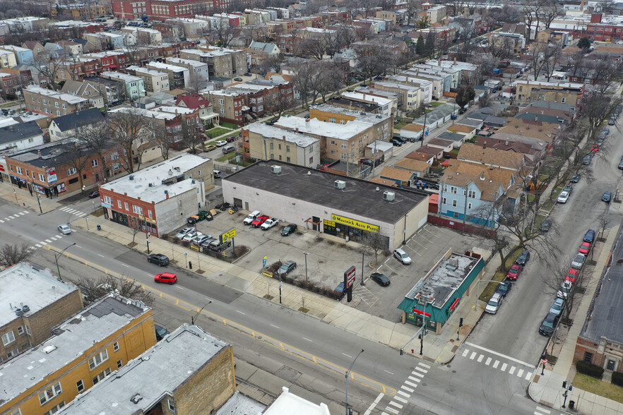 4210 W Fullerton Ave, Chicago, IL for sale - Building Photo - Image 1 of 6