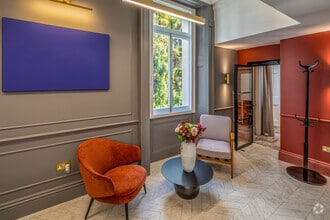 117 Piccadilly, London to rent Interior Photo- Image 1 of 4