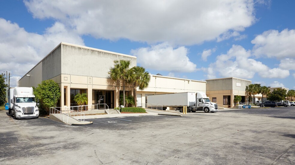 2525 Davie Rd, Davie, FL for sale - Building Photo - Image 1 of 1