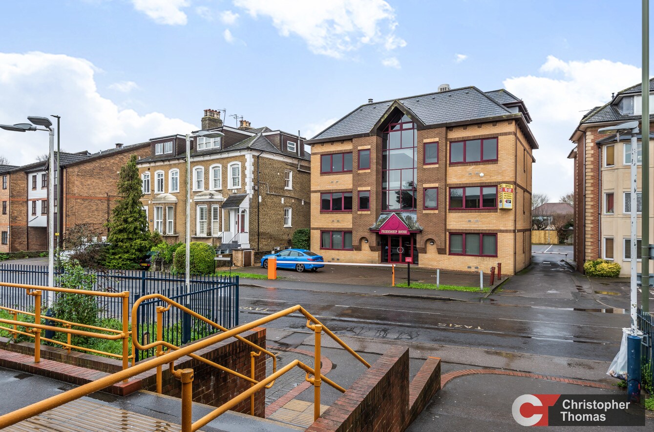 49-51 Gresham Rd, Staines for sale Building Photo- Image 1 of 1