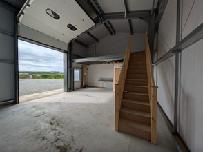 Rosemanowes Farm, Truro to rent Interior Photo- Image 2 of 4