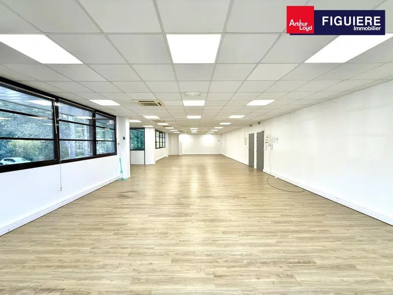 Location Bureaux 86 m² à 1 250 m² - Photo 1
