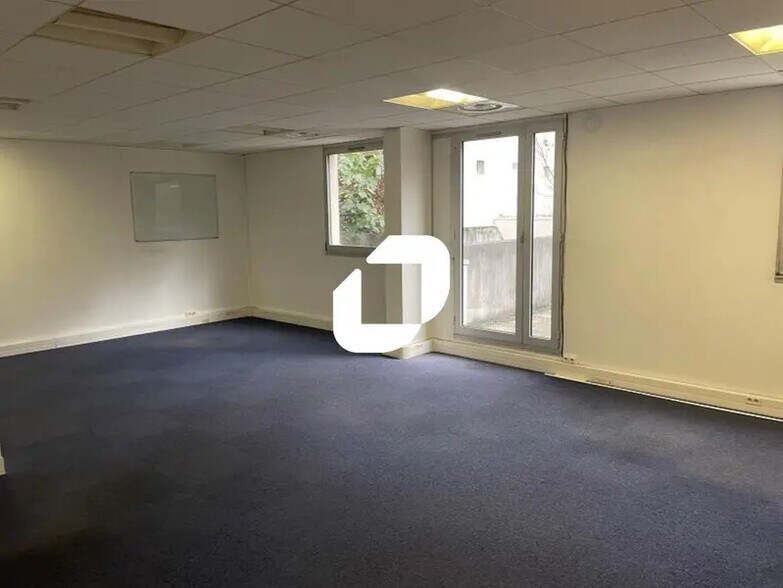 Office in Boulogne-Billancourt to rent - Building Photo - Image 3 of 35