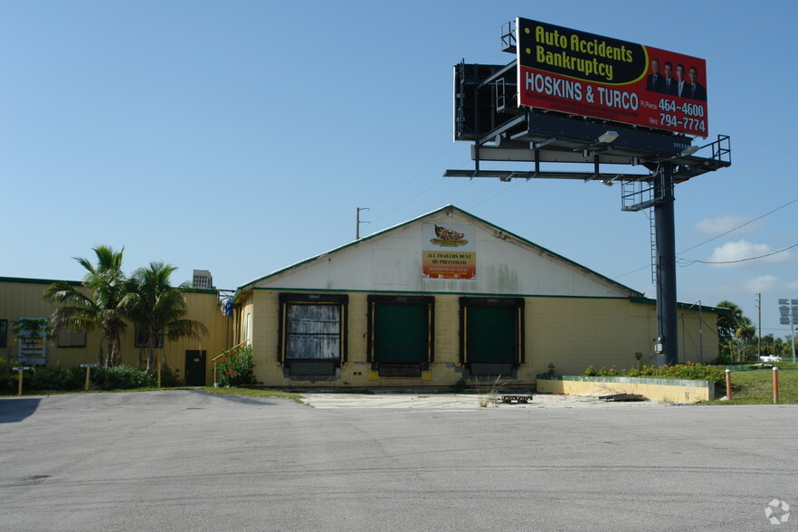 4788 N US Highway 1, Fort Pierce, FL for rent - Primary Photo - Image 1 of 7