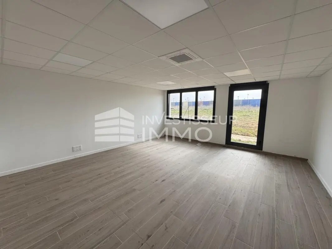 Serris, SEM 77700 -  -  - Interior Photo - Image 2 of 2
