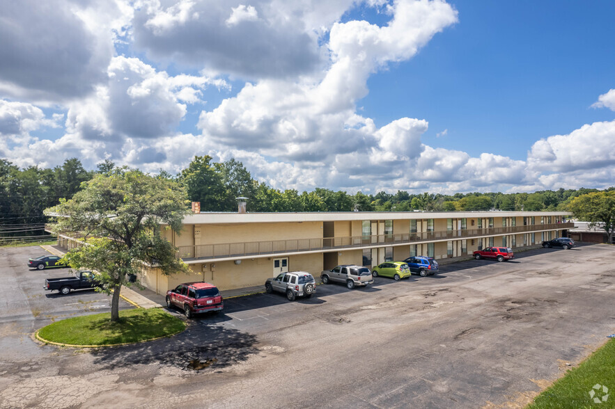 880 Laver Rd, Mansfield, OH for sale - Building Photo - Image 1 of 1