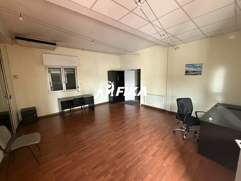 10 Impasse Lichard, Aucamville to rent - Interior Photo - Image 2 of 4